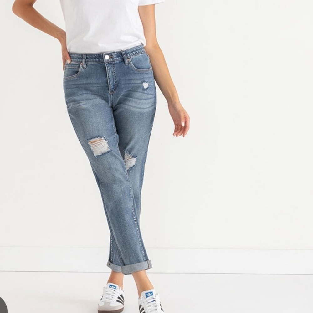Ricki's Blue Distressed Jeans Size 0